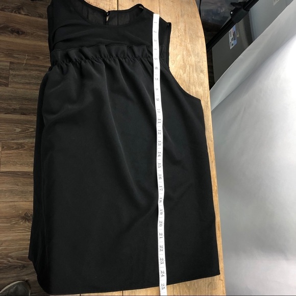 Halogen black sleeveless ruffle front blouse - Picture 5 of 7